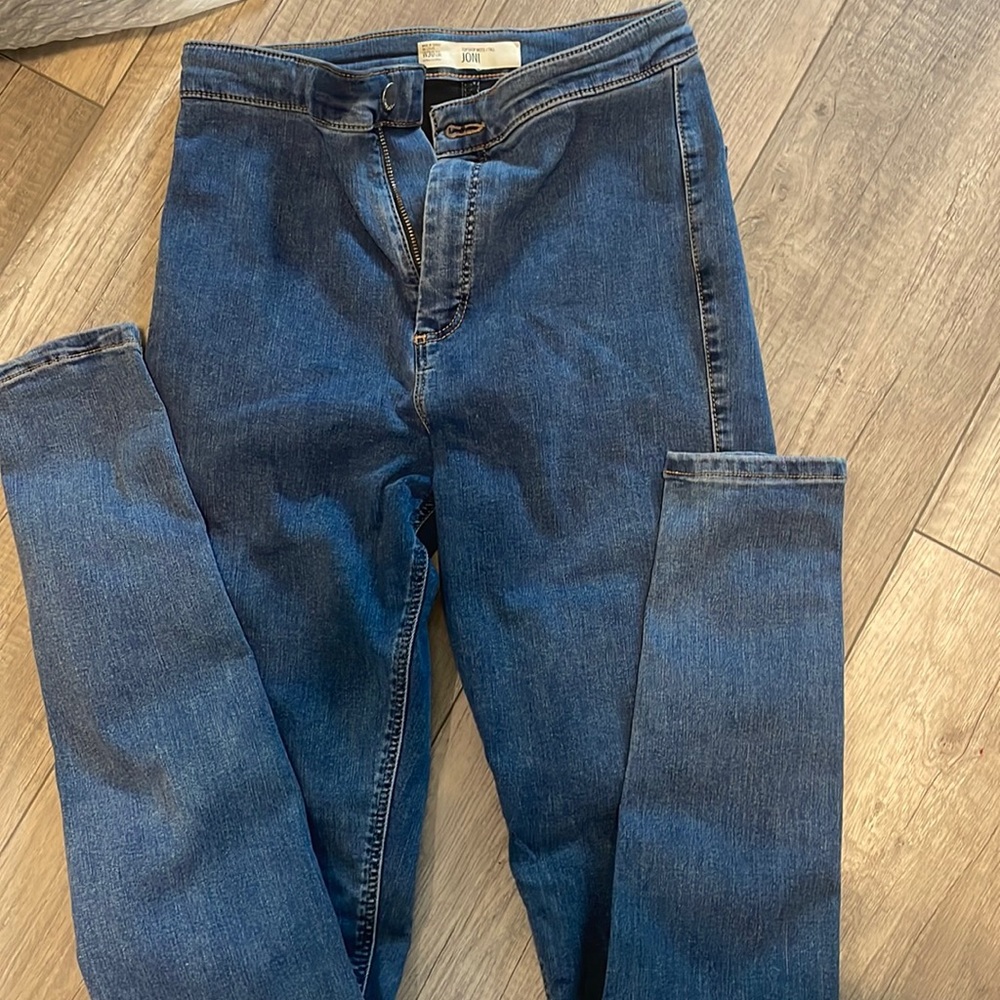 •TOPSHOP JONI JEANS• Size 30 by 36 length great for TALL GIRLS!!!